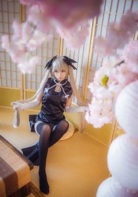 美女与野兽大片_十万网红美女美酱